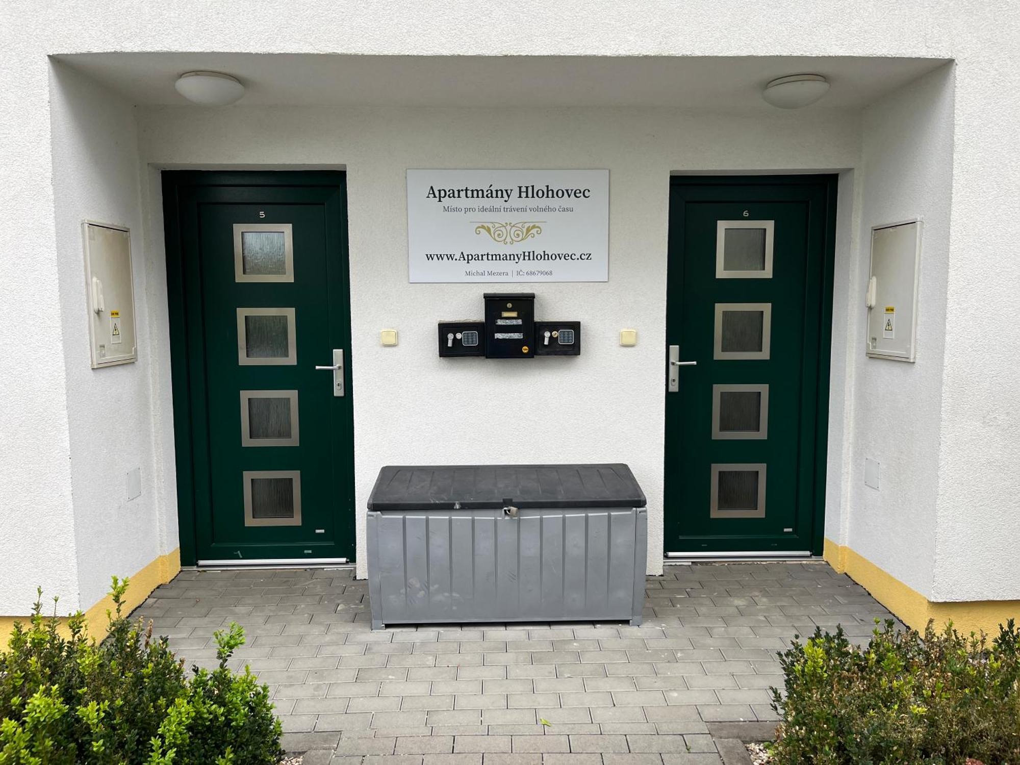 Apartmany Hlohovec Exteriör bild